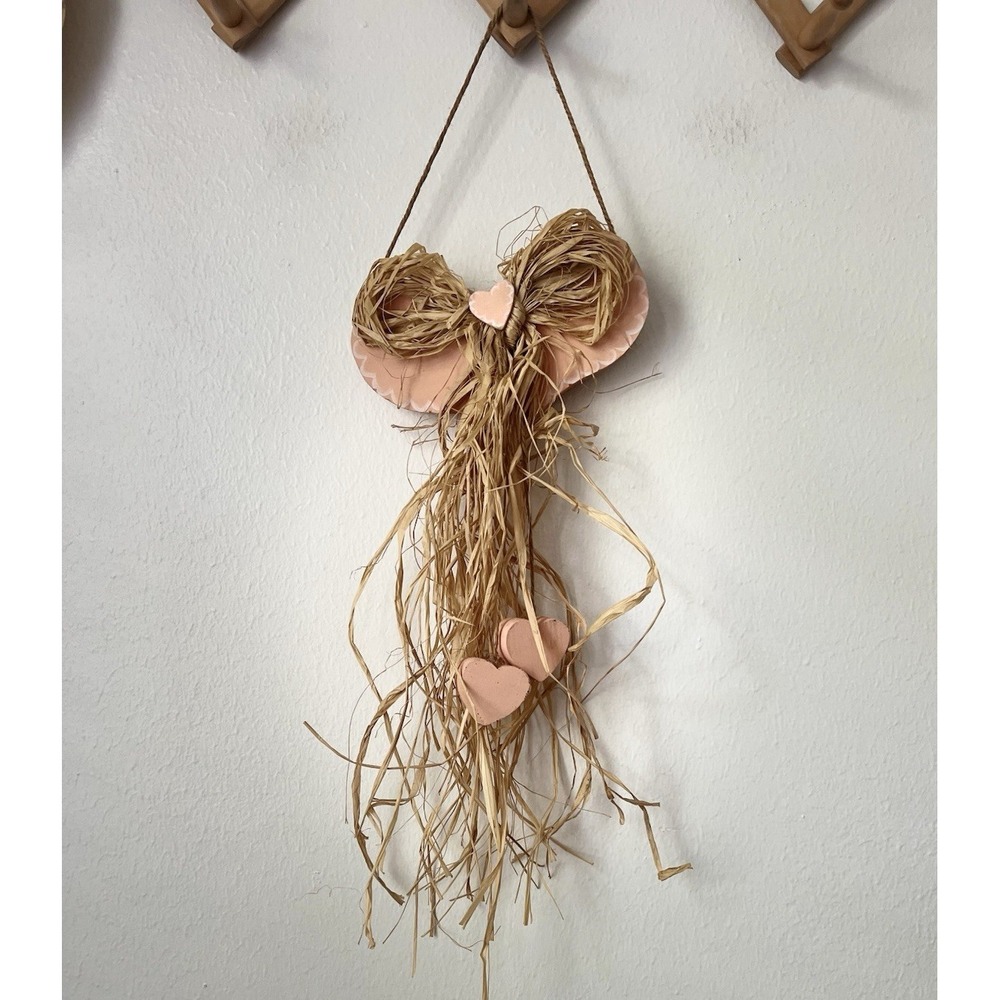 Vtg 80s Wood Heart Raffia Wall door Decor pink cottagecore country nursery decor